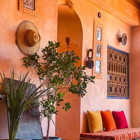 Auberge Ayouze Aït-Ben-Haddou Exterior foto