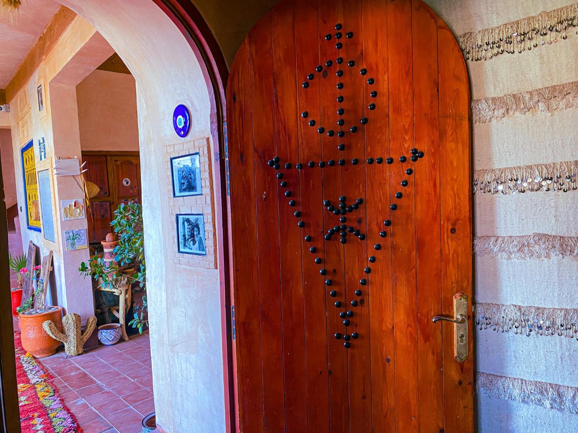 Auberge Ayouze Aït-Ben-Haddou Exterior foto