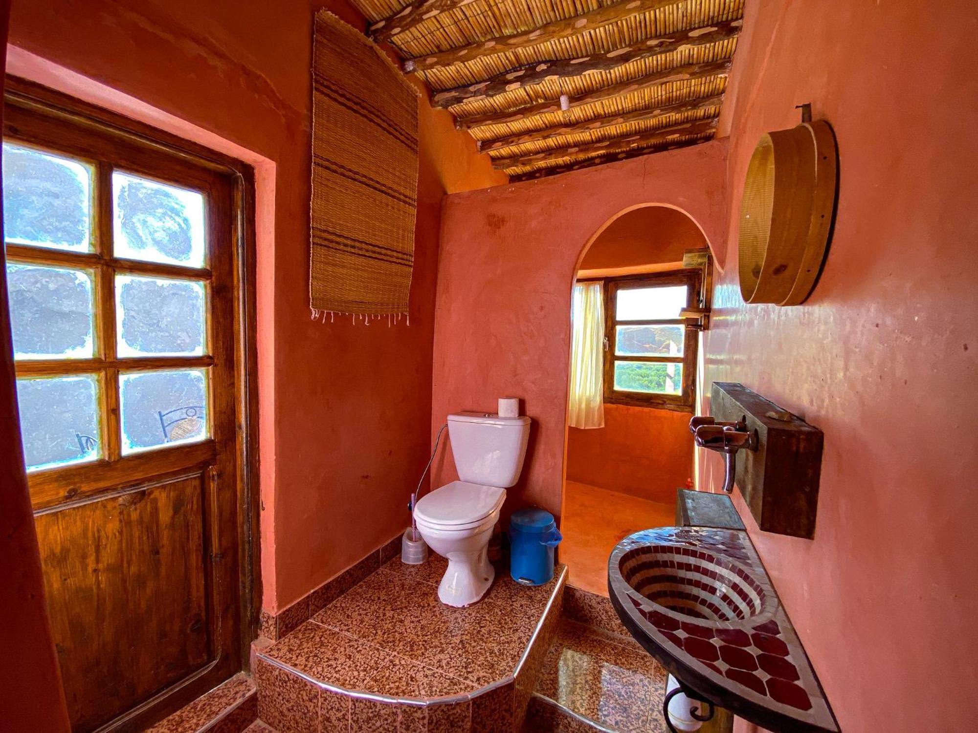 Auberge Ayouze Aït-Ben-Haddou Exterior foto