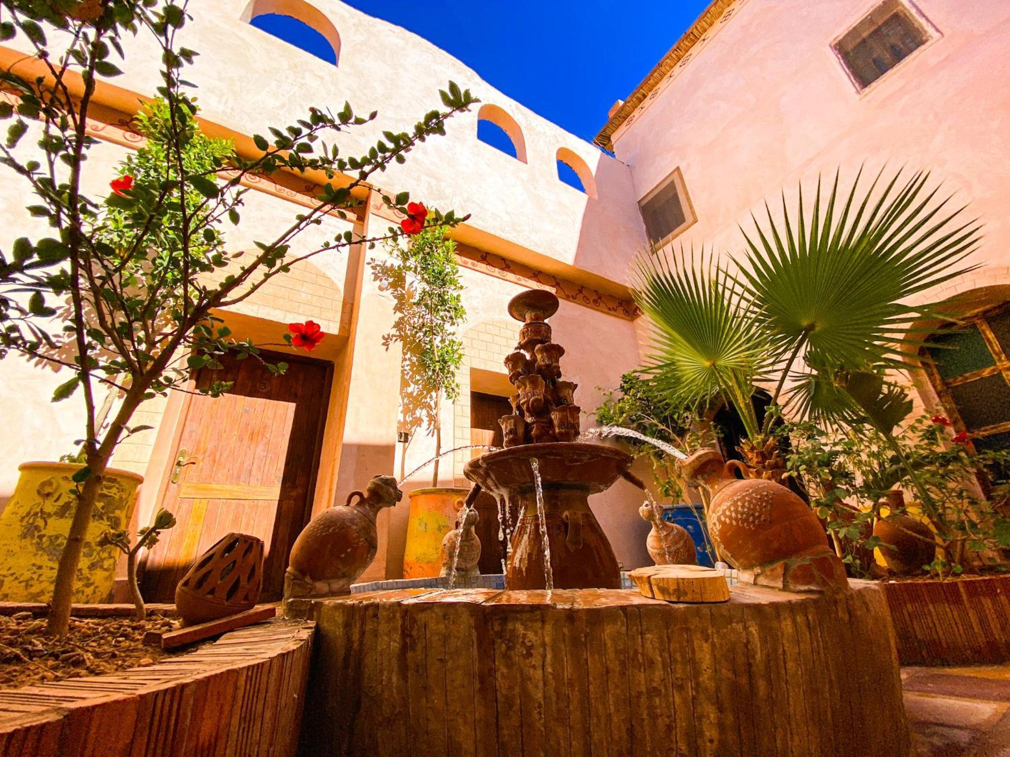 Auberge Ayouze Aït-Ben-Haddou Exterior foto
