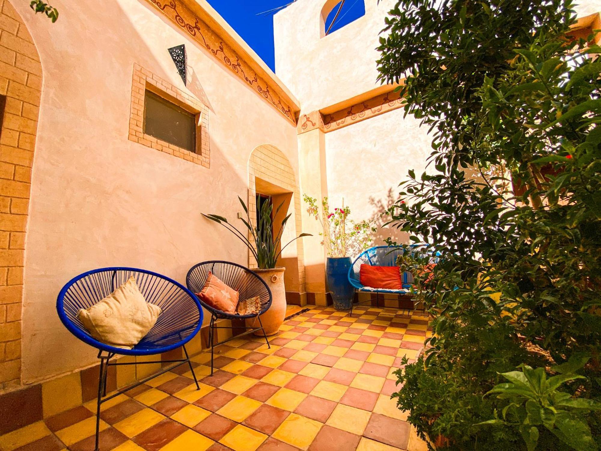Auberge Ayouze Aït-Ben-Haddou Exterior foto