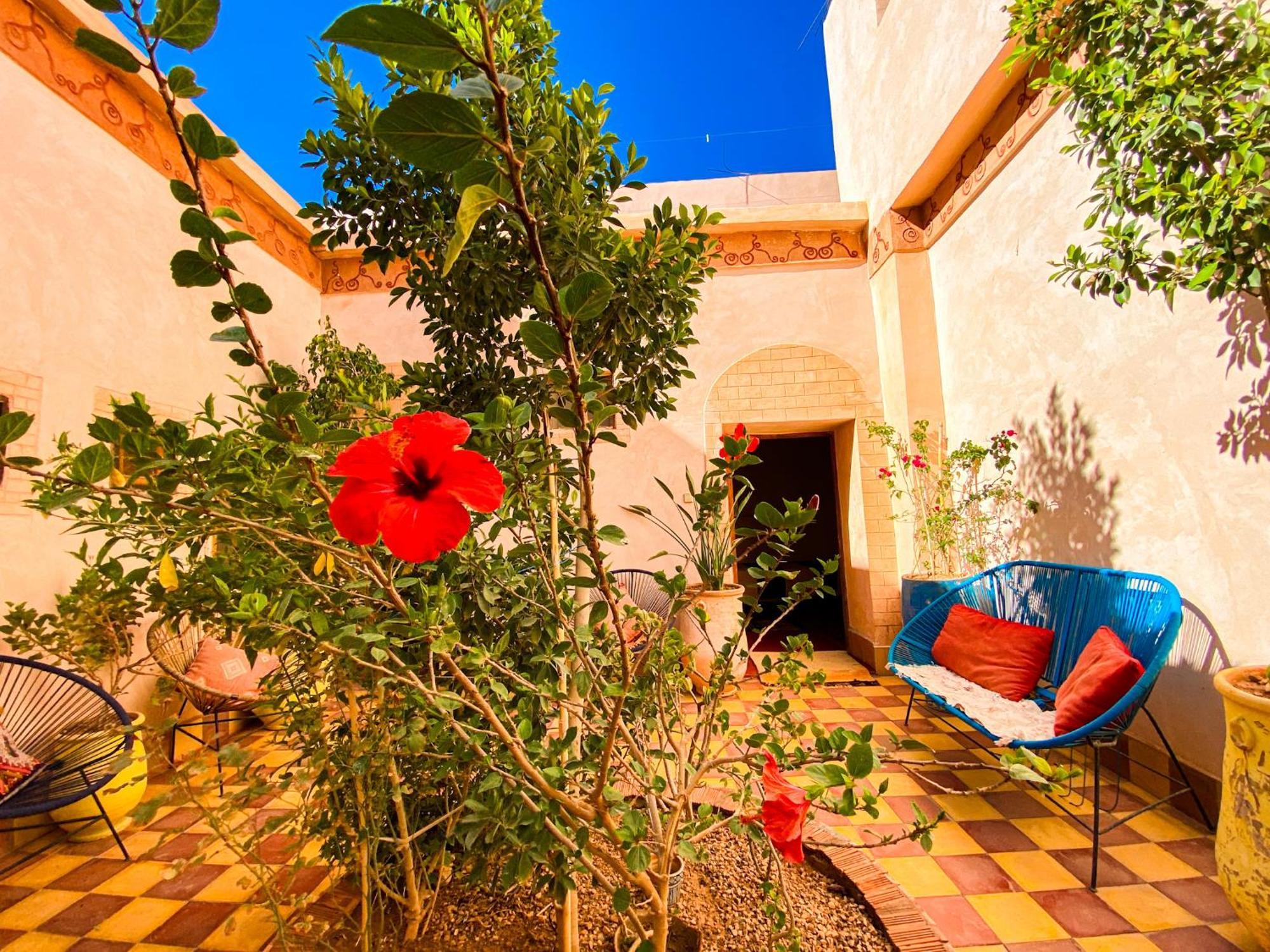 Auberge Ayouze Aït-Ben-Haddou Exterior foto