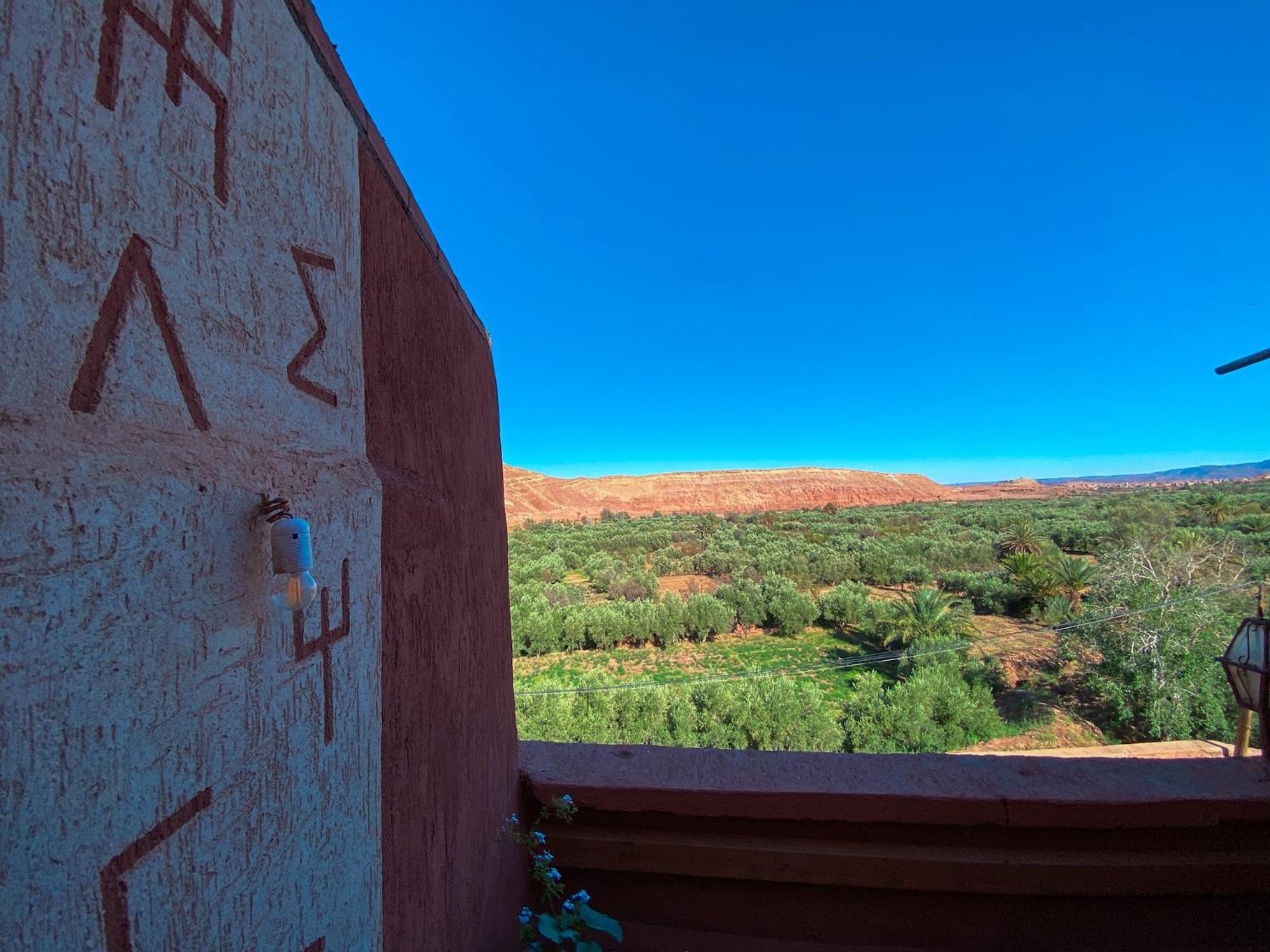 Auberge Ayouze Aït-Ben-Haddou Exterior foto